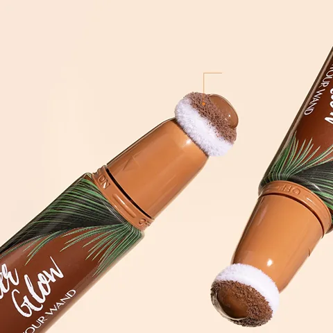 Physicians Formula فرشاة تحديد الوجه \\باتر جلو\\" من فيزيشنز فورميولا متوسطة/داكنة"