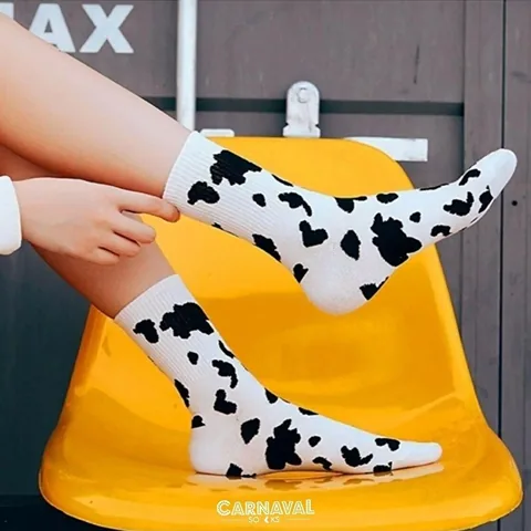 Carnaval 5-Piece Milk Circles Cotton Sock Gift Box