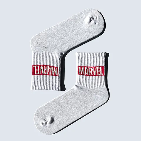 Carnaval 7-teiliges Slogan Baumwollsocken-Set für einen lustigen Stil