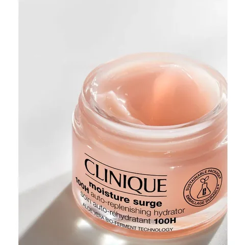 Erleben Sie 100 Stunden Feuchtigkeit mit Clinique Moisture S