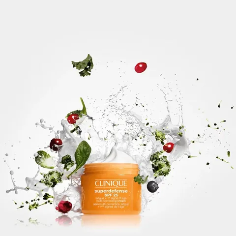 Крем против старения для жирной кожи Clinique Superdefense SPF 25