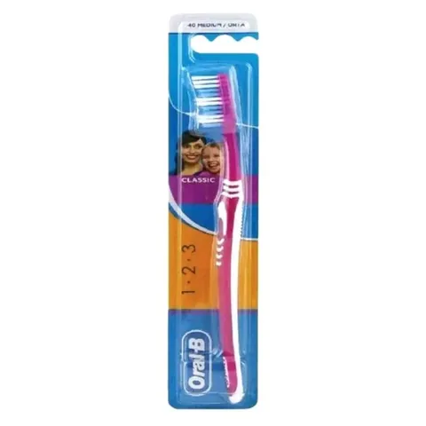 Oral-B فرشاة أسنان أورال-بي كلاسيك 1.2.3 40 متوسطة