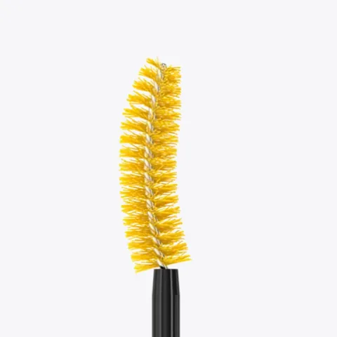 Erleben Sie voluminöse, geschwungene Wimpern