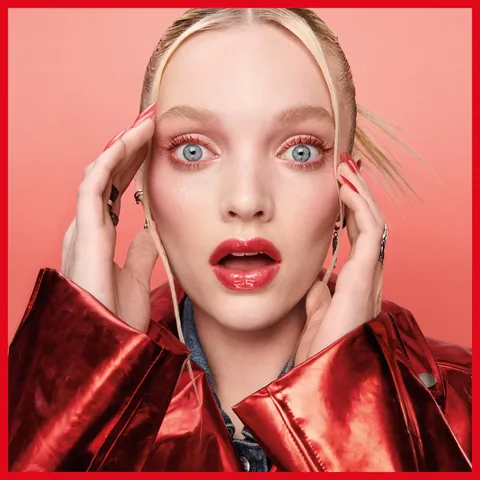 Придайте объем и сияние: Maybelline Lifter Plump Hot Chili