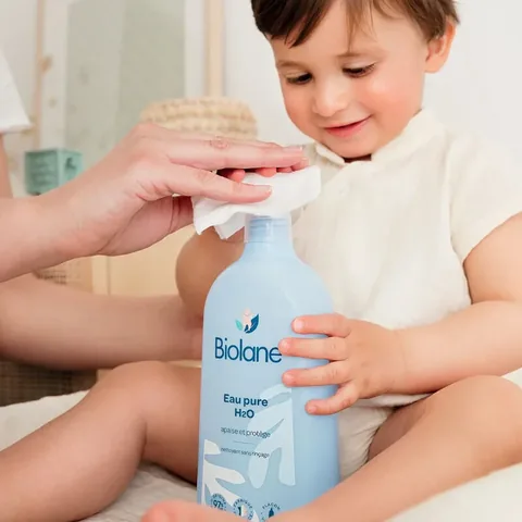 Очищающая вода Biolane 750 мл