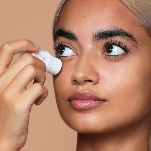 كريم العين المتألق 4.5 غرام من امبريوليس Embryolisse