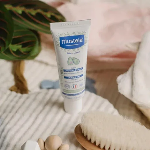 Mustela كريم موستيلا لقشرة الرأس 40 مل