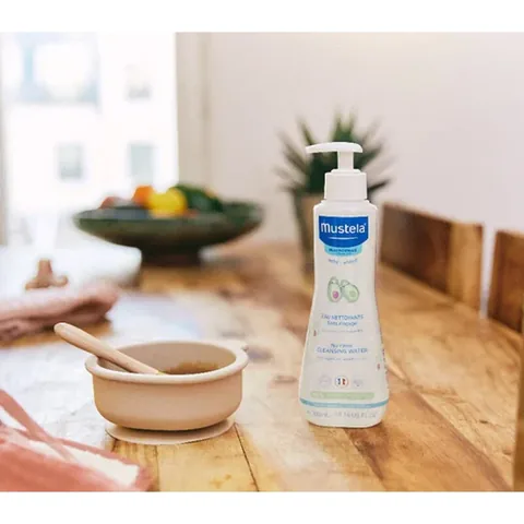 Обеспечьте нежное очищение и мягкость кожи с Mustela Physiob