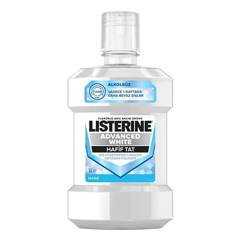 Отбелите, очистите и укрепите зубы с Listerine Advanced Whit
