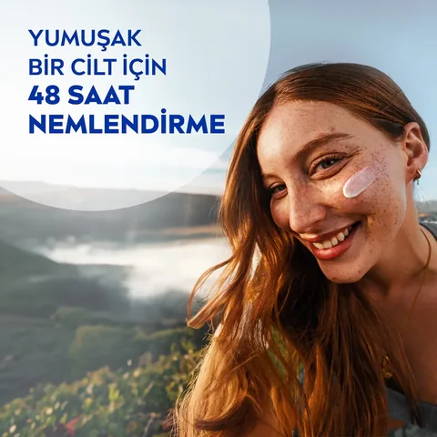 Крем для увлажнения Nivea Soft 100 мл