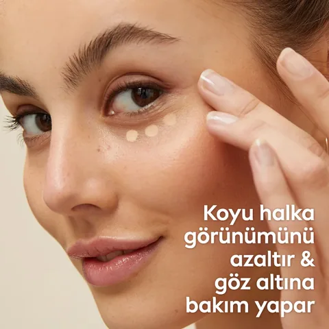 NIVEA كريم نيفيا للعناية بالعين وإخفاء الهالات السوداء بحمض الهيالورونيك وحشو الخلايا 15 مل لون متوسط