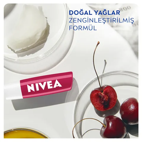 NIVEA كريم نيفيا للعناية بالشفاه بنكهة الكرز 4.8 جرام