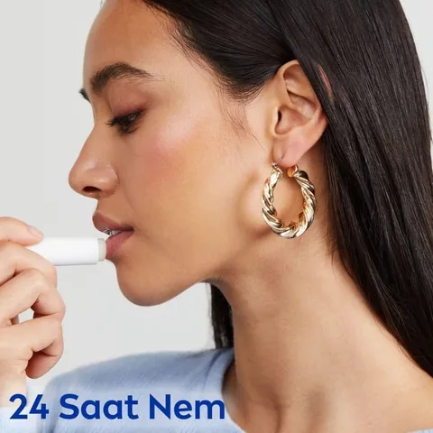 Nivea Hydro Care SPF 15+ Lip Balm 4,8 gr