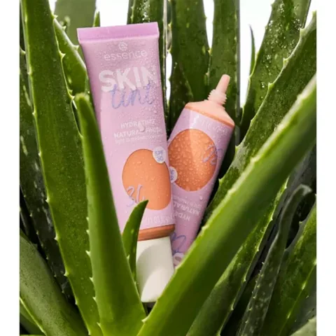 Essence Skin Tint Nr. 30 - Leichte Deckkraft, Natürlicher Glanz