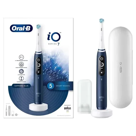 Зубная щетка Oral-B Io 7 перезаряжаемая темно-синяя