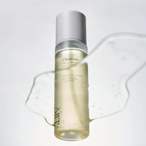 Gentle Deep Cleanser with Salicylic Acid and Hyaluronic Acid by Leaf 150 ml
