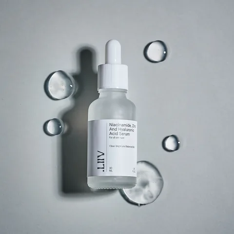 Niacinamide Zinc and Hyaluronic Acid Serum by Leaf 30 ml