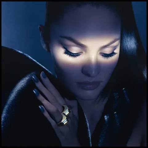 Max Factor ماسكارا ماكس فاكتور 2000 كالوري دراماتيك فوليوم سوداء لتكثيف الرموش