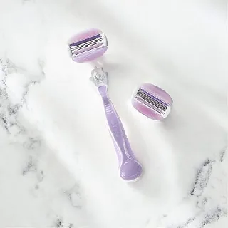 Obtenez une Peau Lisse et Douce avec Gillette Venus Breeze