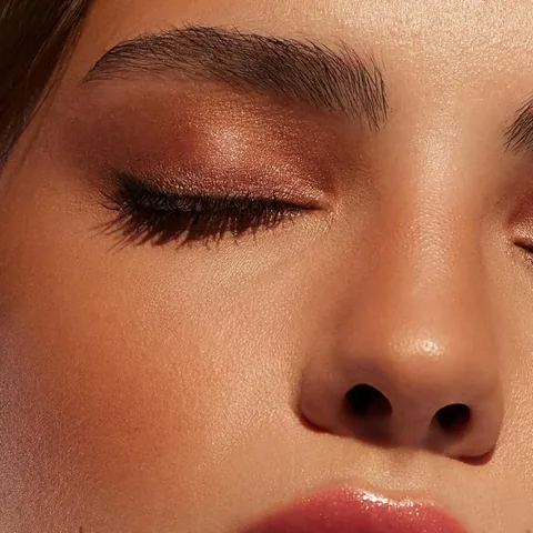 Luka 02 Fully Matte Neutral Eyeshadow Palette