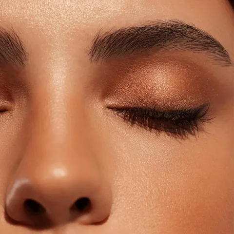 Luka Mini Nude Eyeshadow Palette 01