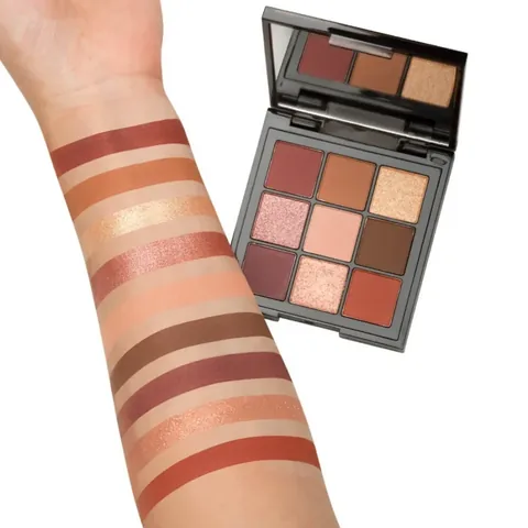 9-Color Eyeshadow Palette E04 - By Polver