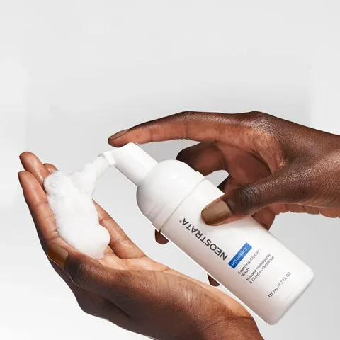 Очистите поры и обновите кожу с Neostrata Glycolic Foam