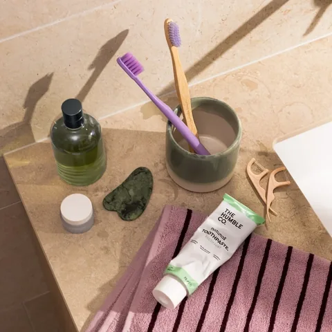 Humble Brush معجون أسنان طبيعي بنكهة النعناع المنعش من ذا هامبل كو، 75 مل