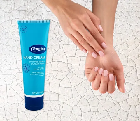 Tiefenbefeuchtende Handcreme für trockene und rissige Haut von Dermisa