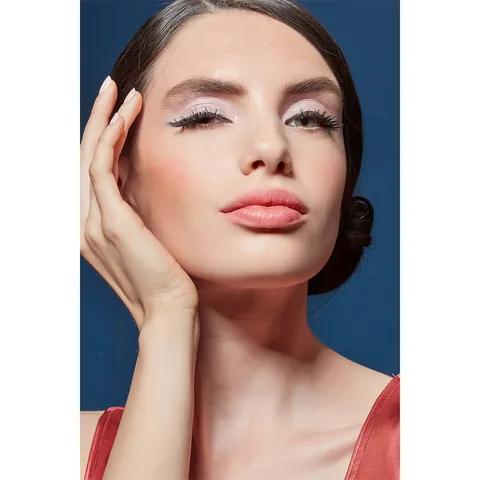 Deborah لون مخملي من الكريم إلى البودرة 9 درجات فاخرة