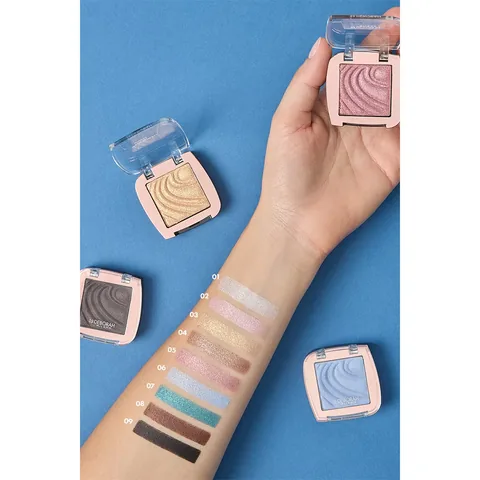 Deborah Color Lovers Single Eyeshadow Warm Taupe 04