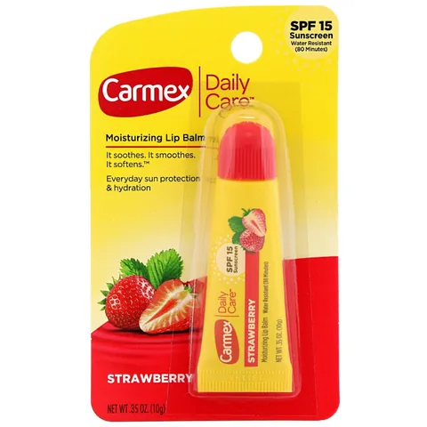 Carmex مرطب شفاه كارمكس بنكهة الفراولة بعامل حماية من الشمس ١٥ ١٠ غرام