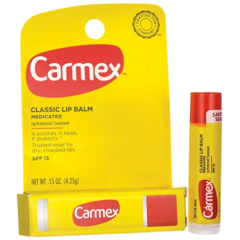 Carmex مرطب شفاه كارمكس كلاسيك بعامل حماية من الشمس 15 حماية مرطبة 4.25 جرام