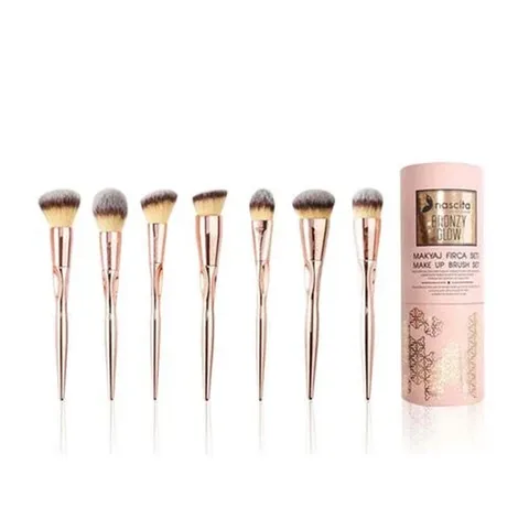 Nascita Bronzy Glow 7-teiliges Makeup-Pinselset für strahlende Haut
