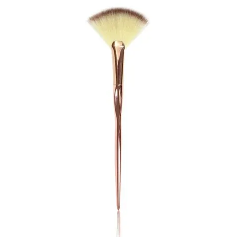 Nascita Bronzy Glow Highlighter Pinsel für strahlende Haut