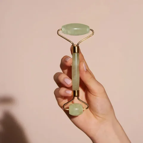 Jade Gesichtsmassagegerät von Pelcare - Anti-Aging Hautpflegewerkzeug