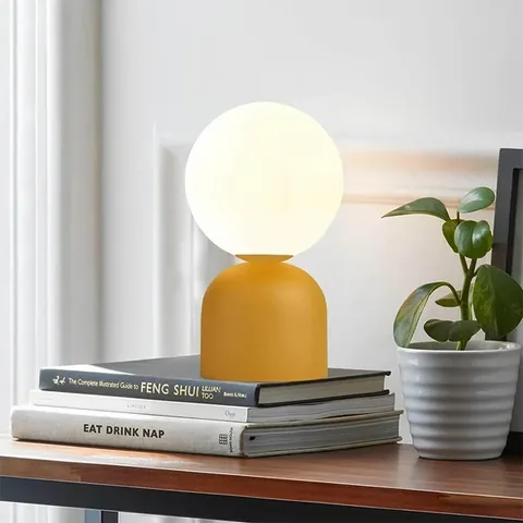 Homing Gelbe Tischlampe mit E14 Glas