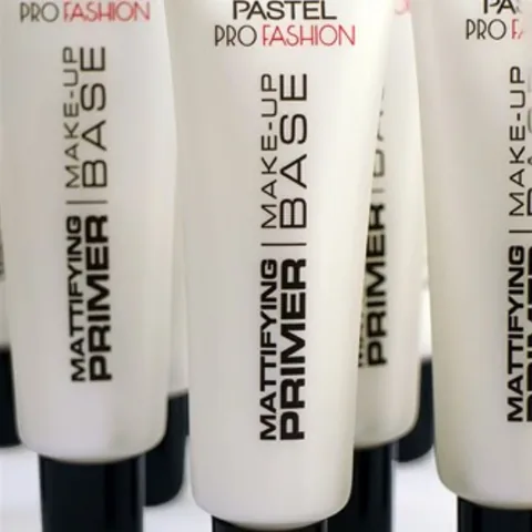 Pastel Profashion Mattifying Primer Makeup Base