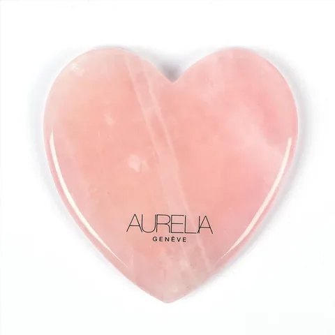 Камень Гуаша в форме сердца из розового кварца для ухода за лицом от Aurelia Geneve