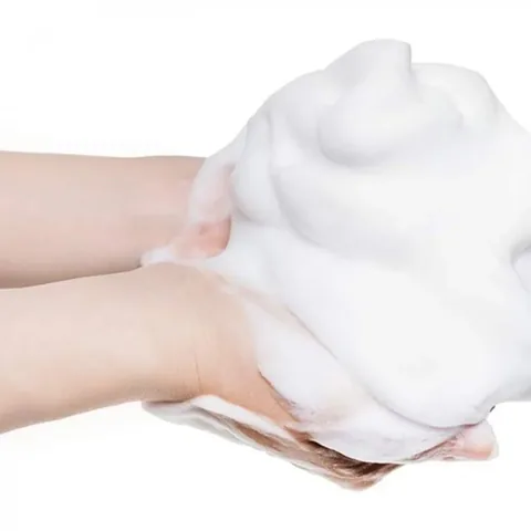Hyaluronic Moisturizing Cleansing Foam by Elichaquy 150 ml