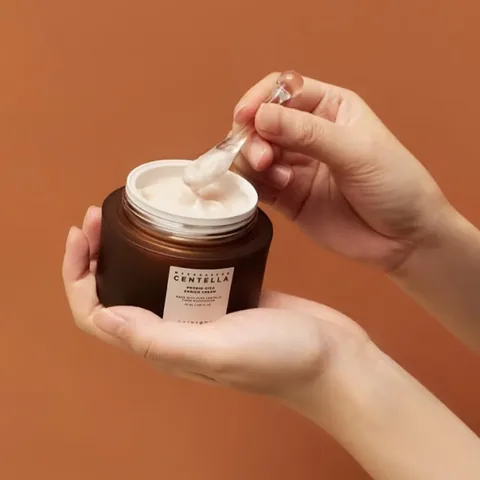 Skin1004 كريم سكين1004 سينتيلا بروبايو-سيكا إنريش 50 مل ترطيب مهدئ