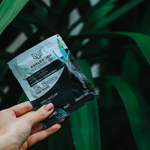 Purifiez & Sublimez vos Cheveux avec le Masque Ashley Joy