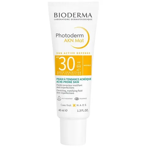 Protégez & Matifiez : Crème Solaire Bioderma Photoderm AKN M
