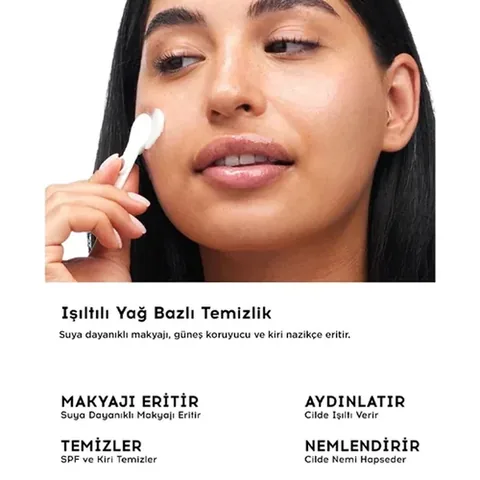 Obtenez une peau nette et hydratée avec le Baume Nettoyant C