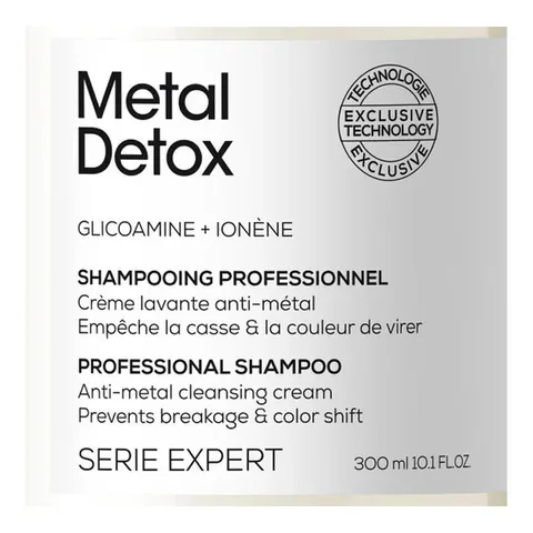 Protégez & Sublimez: Shampooing Metal Detox pour Cheveux Col