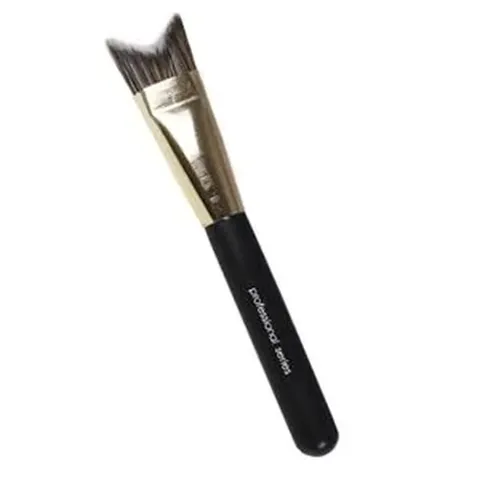 Nascita Triangular Angled Foundation Brush 0117