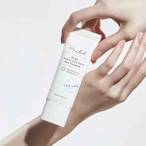 The Lab Oligo Hyaluronic Acid Sun Essence Spf 50+ Pa++++ 40 ml