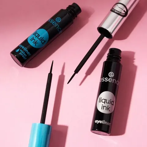 Essence Liquid Ink Eyeliner 3 ml - Black 01