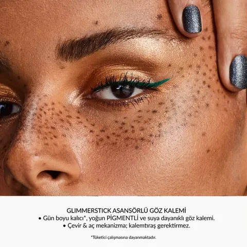 Avon قلم تحديد العيون أفون جليمرستيك ليفت إيميرالد جلو