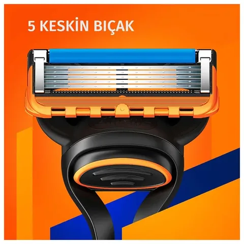 Gillette Fusion5 razor + Spare Blade Set